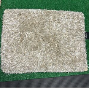 Sparkly Bebe Silver/Gray Bathroom Mats/Rugs